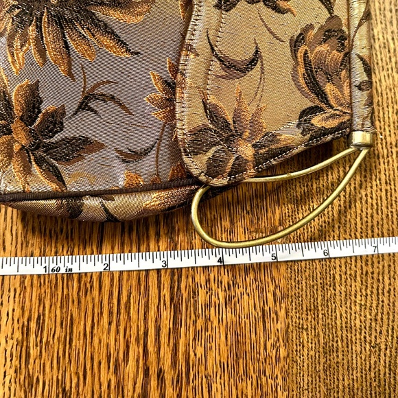 Vintage Mid-Century-Modern Gold Lame Clutch Purse - Picture 2 of 16